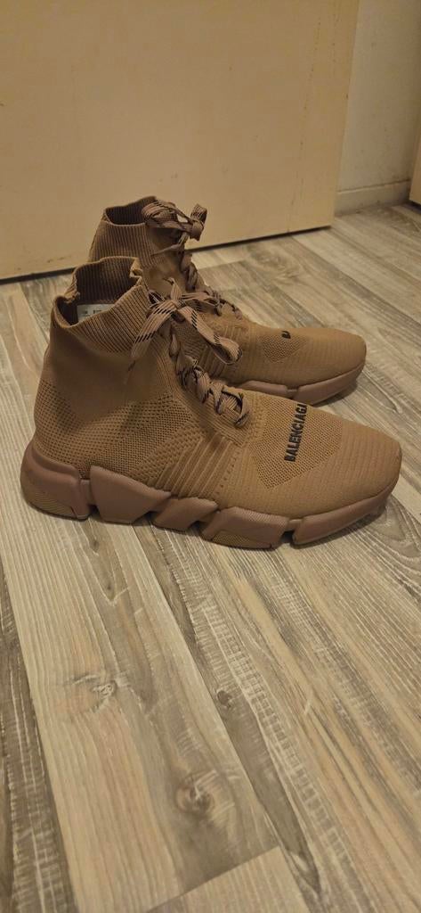 Balenciaga Speed Sneakers met veters - Beige - Maat 42, Kleding | Dames, Schoenen, Zo goed als nieuw, Sneakers of Gympen, Beige