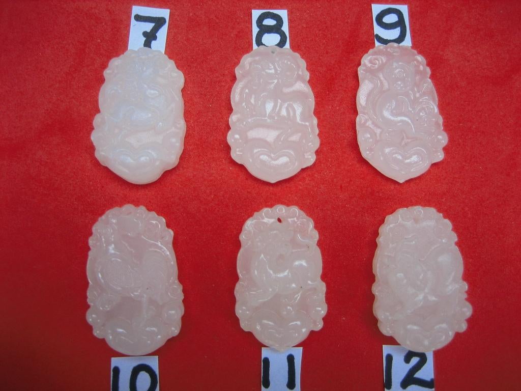 Echte chinees /chinese jade hangers,astrologie's, pakje 2, Ophalen of Verzenden, Nieuw, Wit, Steen of Mineraal