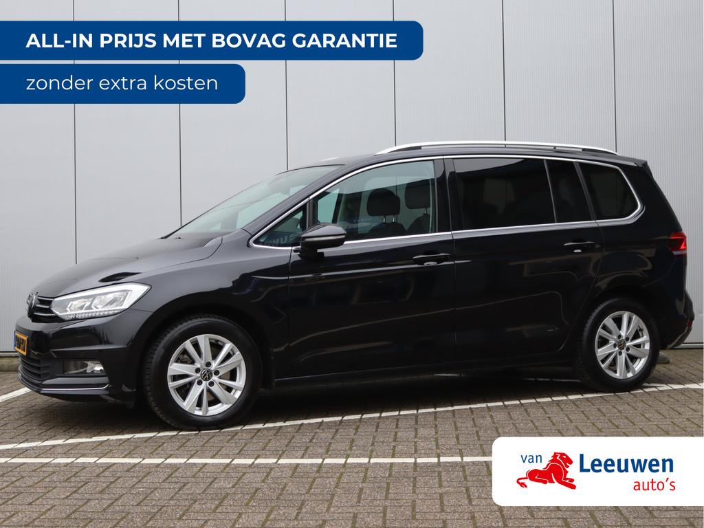Volkswagen Touran 1.5 TSI Highline 7-zits | Panoramadak | Vi, 12 maanden, 15 km/l, 4 cilinders, Zwart