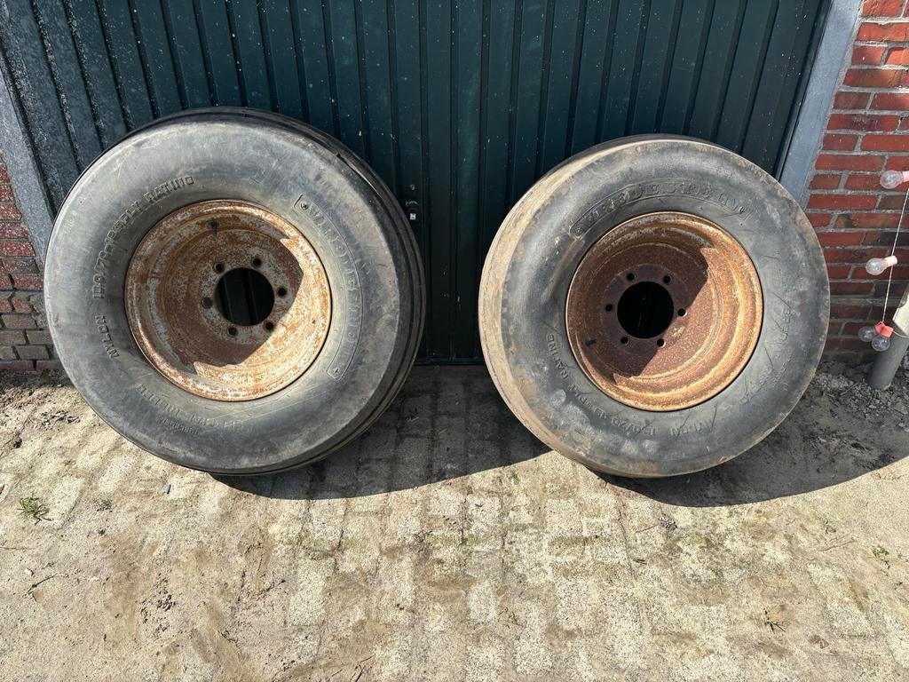 Landbouwband 15/70-18 met velg, Ophalen