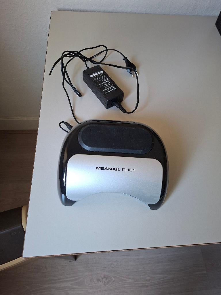 nageldroger, Ophalen, Zwart, Zo goed als nieuw, Handen en Nagels