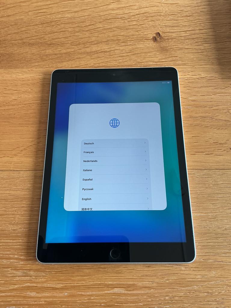Apple ipad, 9e generatie, 64 gb., Computers en Software, Apple iPads, Apple iPad, Ophalen of Verzenden, Zo goed als nieuw, 64 GB