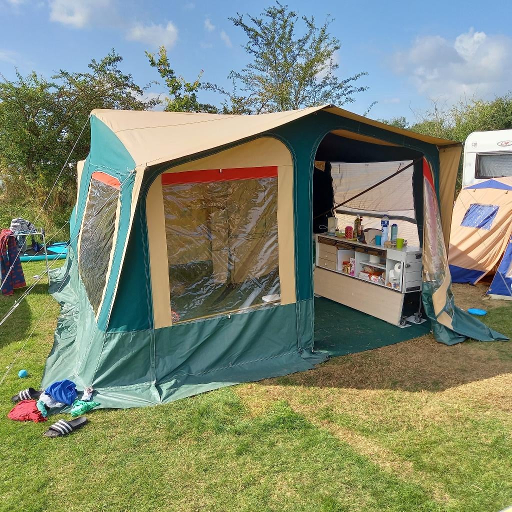 Trigano Odyssee GL, Ophalen, Trigano, Aanwezig, Tot en met 4