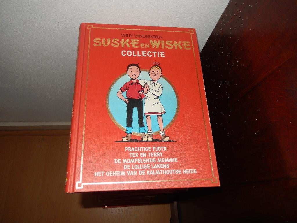 30 albums Suske & Wiske Collectie Vandersteen 1982 150strips, Gelezen, Willy Vandersteen, Ophalen of Verzenden, Meerdere stripboeken