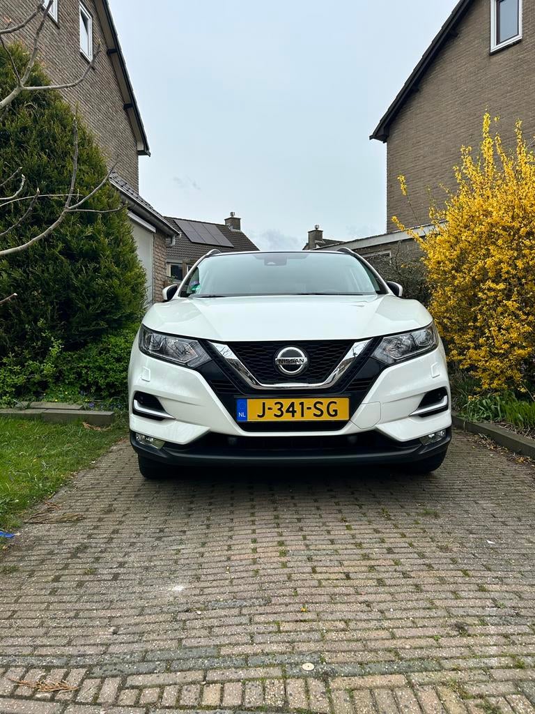 Nissan Qashqai 1.2 Dig-t 85KW 2WD 2018 Wit, Voorwielaandrijving, Zwart, 4 cilinders, Wit