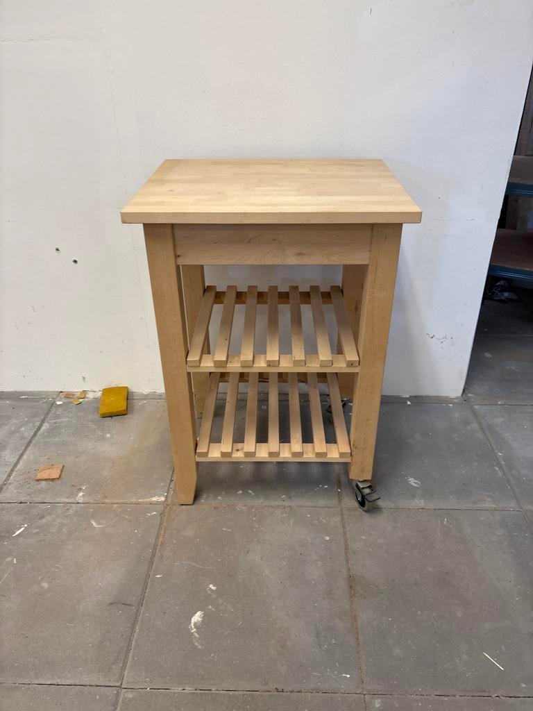 Zo goed als nieuwe ikea bekväm roltafel, Huis en Inrichting, Ophalen of Verzenden