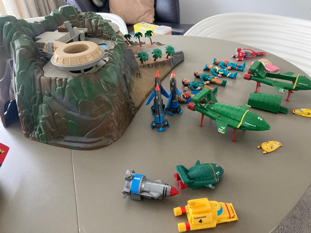 Thunderbird eiland matchbox, Ophalen, Gebruikt