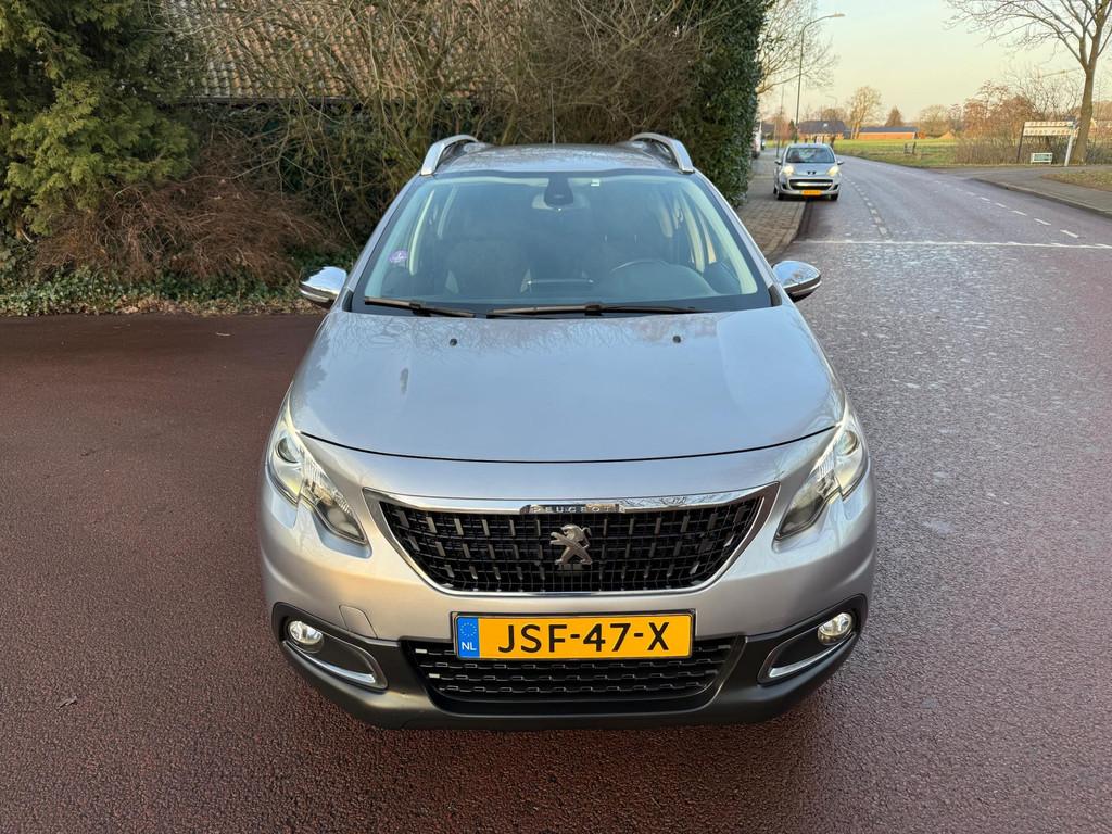 Peugeot 2008 1.2 PureTech Active Airco / Navigatie / PDC / A, Auto's, Voorwielaandrijving, Gebruikt, Euro 6, 1199 cc