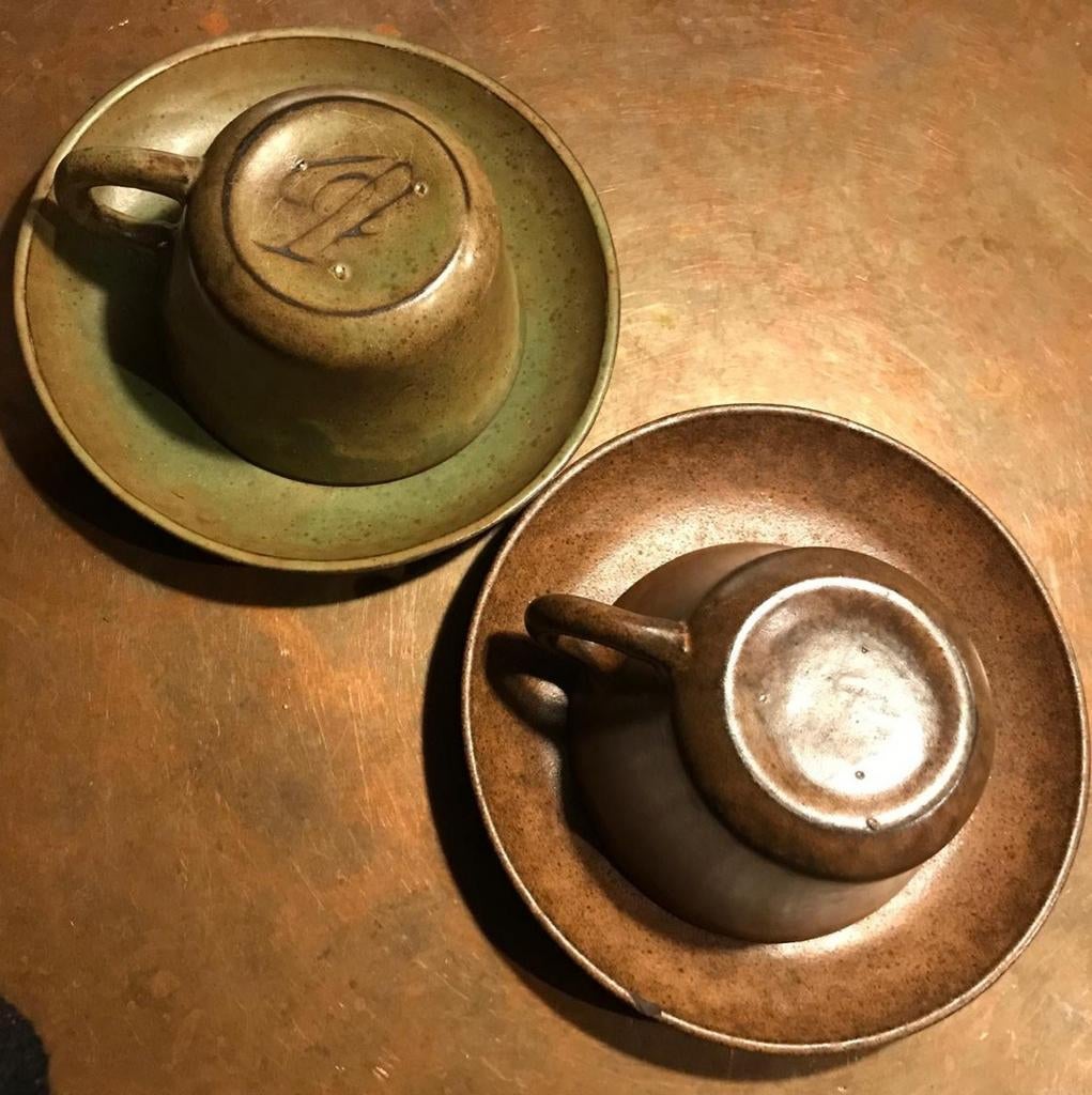 Vintage jaren 70 keramiek theekopjes met schotel, Antiek en Kunst, Antiek | Keramiek en Aardewerk, Ophalen of Verzenden