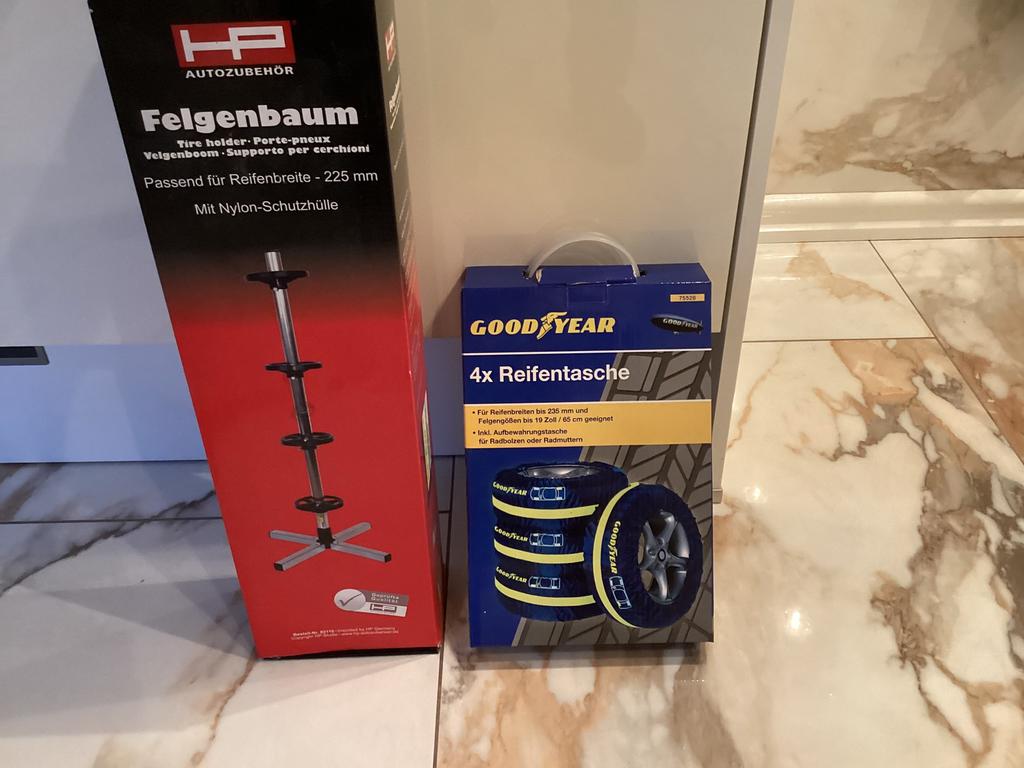 Velgenboom autobanden standaard met hoezen, Ophalen, Nieuw