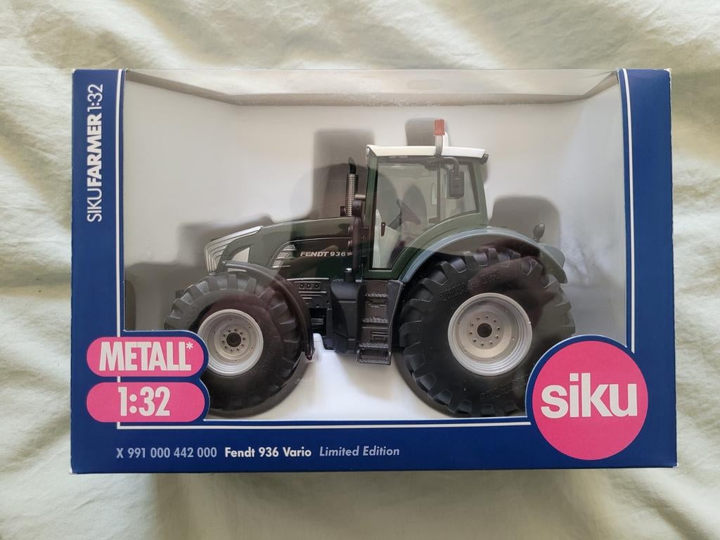 Fendt 936 vario dennengroen 1:32 limit. edition new in doos, Ophalen of Verzenden, Nieuw, Tractor of Landbouw, SIKU