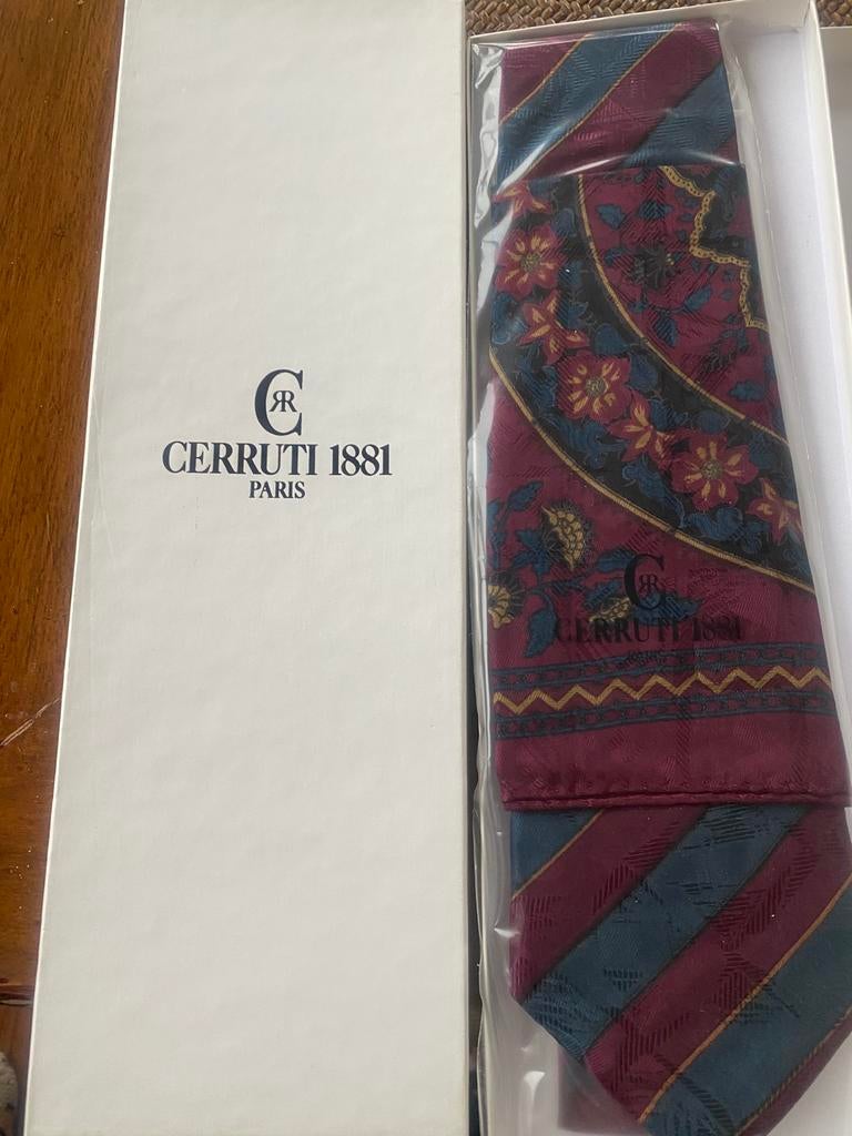 Te koop stroodas merk Cerruti, Ophalen of Verzenden, Zo goed als nieuw
