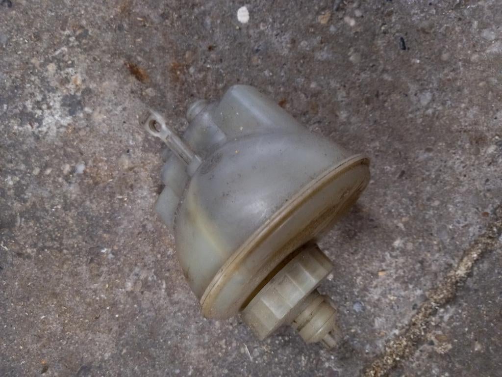 remvloeistof potje vw, Auto-onderdelen, Remmen en Aandrijving, Ophalen