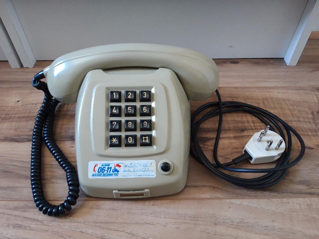 Vintage PTT T65-TDK nr. 4 telefoon druk toets telefoon, Telecommunicatie, Vaste telefoons | Niet Draadloos, Ophalen of Verzenden