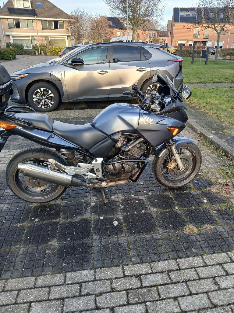 honda cbf600as cbf 600 abs grijs. zeer goed onderhouden!, Motoren, Motoren | Honda, Particulier, Toermotor, meer dan 35 kW, 4 cilinders