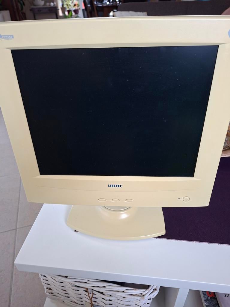 Lifetec Monitor - Goedkoop!, Ophalen, Gebruikt, Overige modellen, Minder dan 4 GB