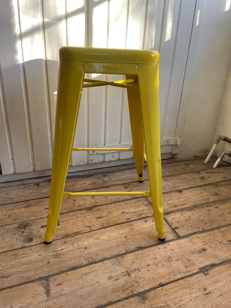 Originele Tolix kruk 65 cm - met klein krasje, Gebruikt, 60 tot 90 cm, Ophalen of Verzenden, 1 kruk