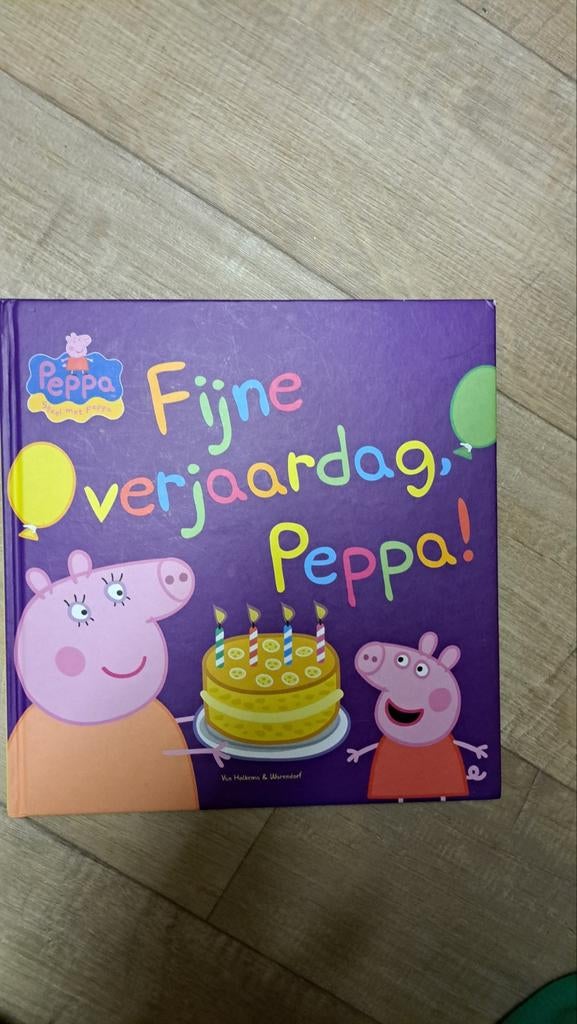 Peppa Big boek - Fijne Verjaardag Peppa!, Ophalen of Verzenden, Zo goed als nieuw, Ashley Baker Davies Ltd.