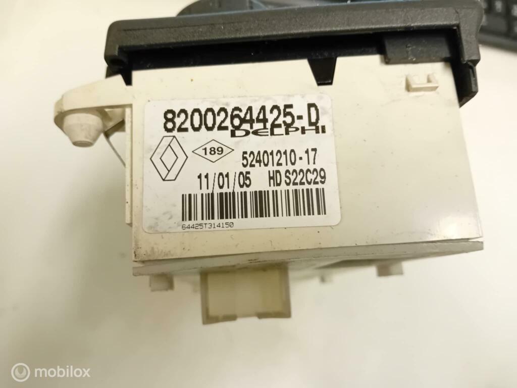 Kachelpaneel Renault Laguna 8200264425, Auto-onderdelen, Dashboard en Schakelaars, Gebruikt, Ophalen of Verzenden