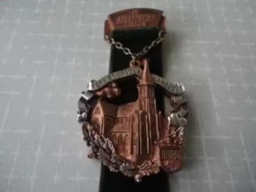 Wandelplakette, St. Ursula kerk Lanaken, Sparrentrip Lanaken, Ophalen of Verzenden, Overige materialen, Buitenland