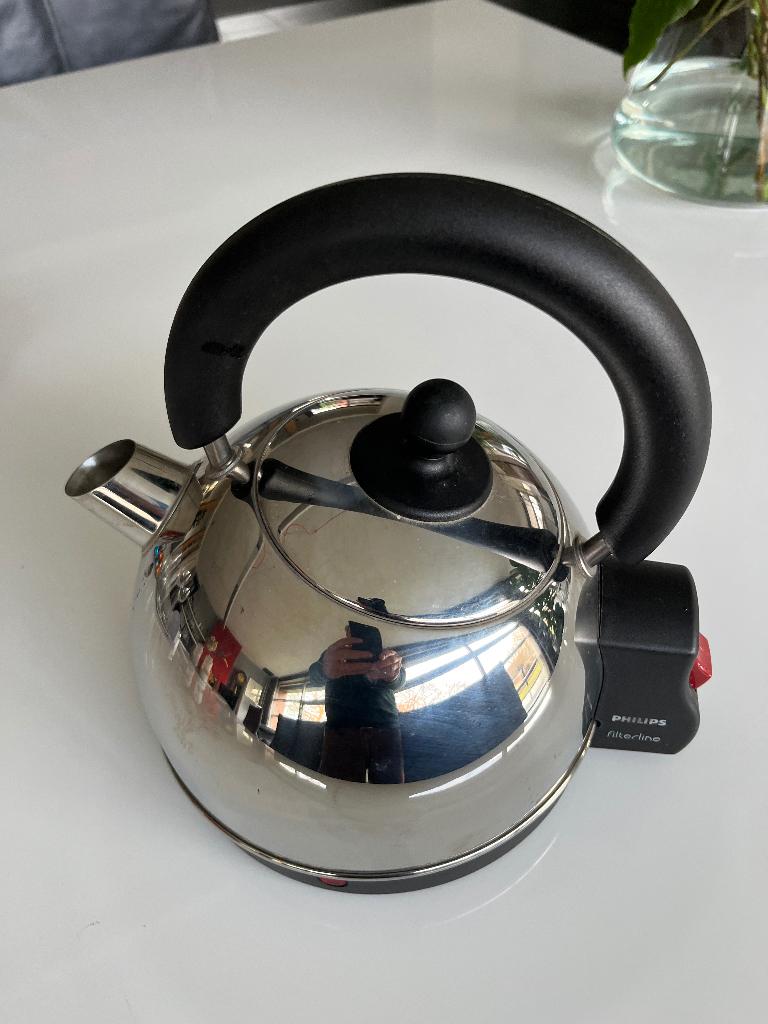 beautiful retro Philips HD4601 kettle / waterkoker, 1 tot 2 liter, Ophalen of Verzenden, Gebruikt, Rvs