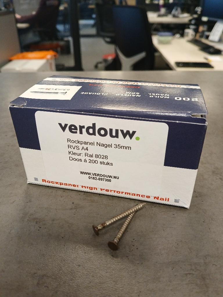 Rockpanel Nagels RAL 8028 Terrabruin 32mm, Ophalen of Verzenden, Nieuw, Minder dan 50 mm, Spijkers