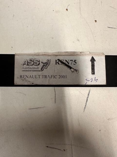 Opel Vivaro Nissan primastar Renault trafic Montage frame, Ophalen of Verzenden, Zo goed als nieuw