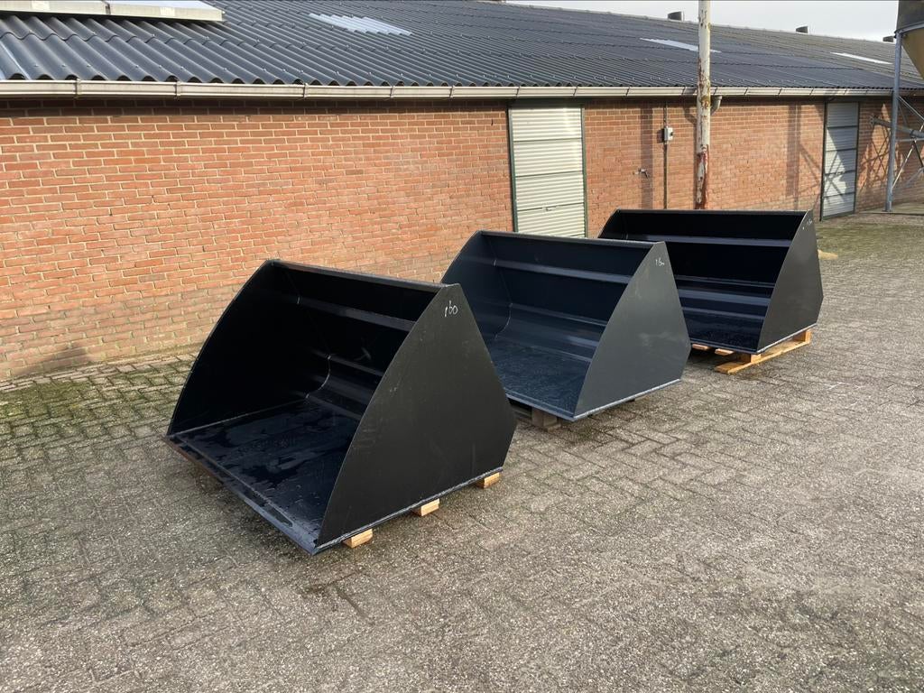 Volumebak grondbak passend aan giant Weidemann schaffer, Ophalen of Verzenden