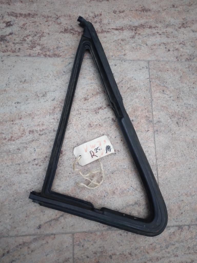 VW T3 Klapraamrubber Passagierskant, 251837626A, 255837626, Caravans en Kamperen, Camper-accessoires, Ophalen of Verzenden, Zo goed als nieuw