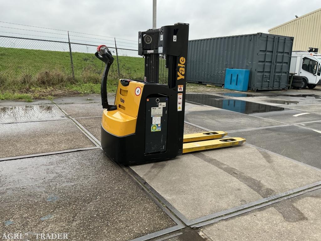 Jungheinrich stapelaar 2021 izgs, Zakelijke goederen, Machines en Bouw | Heftrucks en Intern transport, Stapelaar, Elektrisch