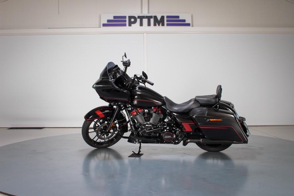 2018 Harley Davidson CVO Road Glide - foto 2