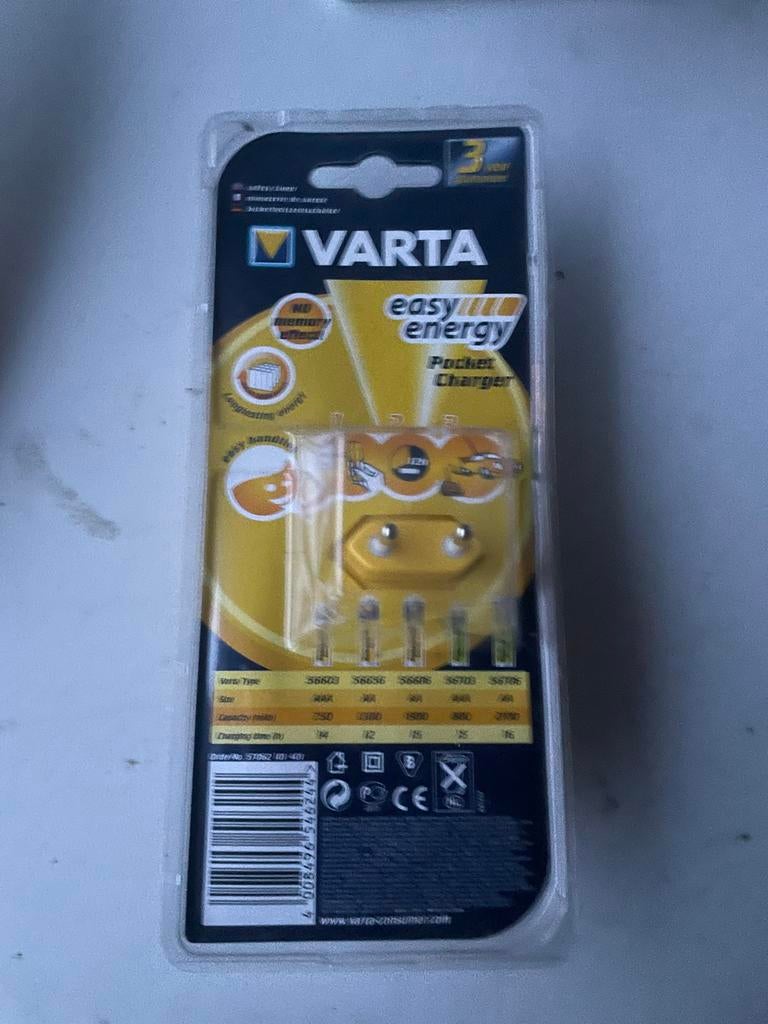 Varta Easy Energy Pocket Charger - Nieuw in verpakking, Ophalen of Verzenden, Nieuw, Oplaadbaar