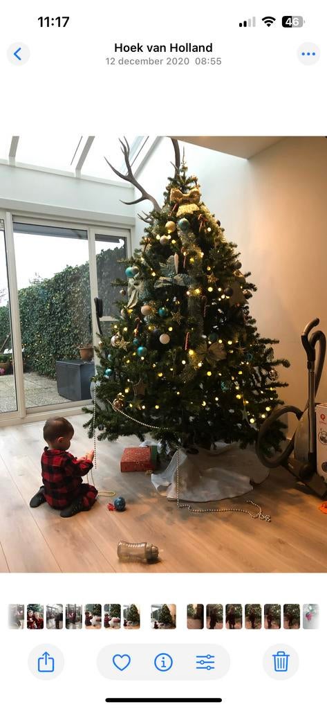 Kunst kerstboom breed en ca 230 hoog, Ophalen, Gebruikt