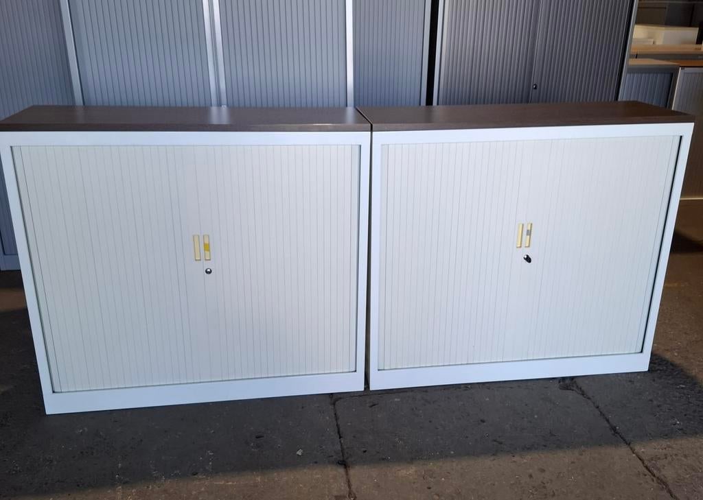 2 zeer nette metalen roldeurkasten van 107 hoog, Ophalen, Gebruikt, 100 tot 150 cm, 100 tot 150 cm