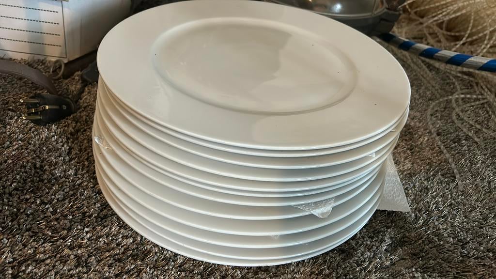 Set van witte platte borden 32 cm diameter, Ophalen of Verzenden, Zo goed als nieuw, Bord(en), Effen