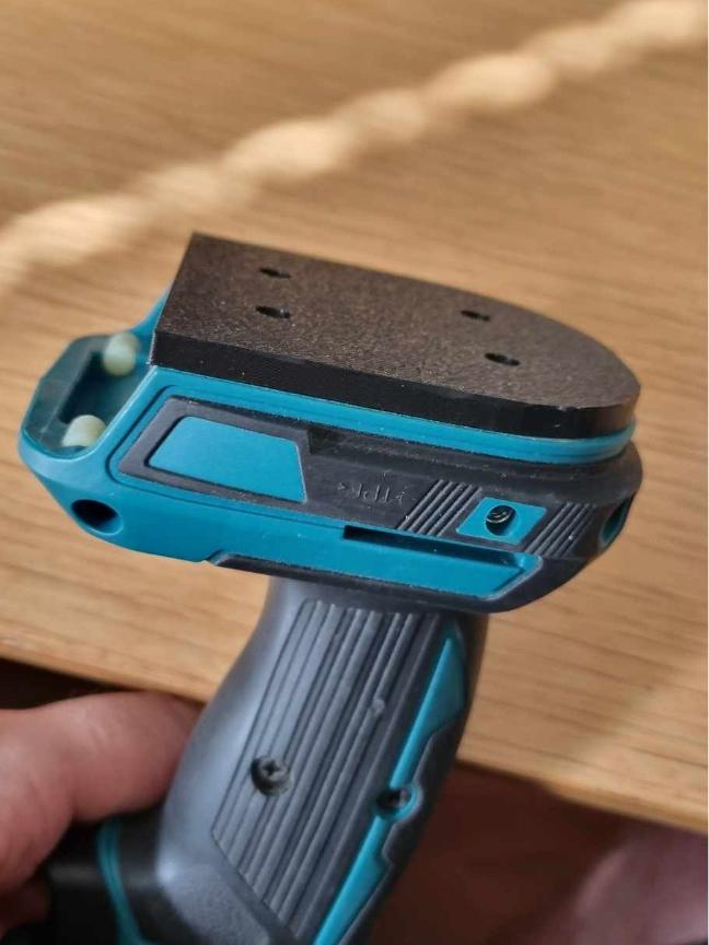 Makita 18v Accu Houder - Nieuw, Doe-het-zelf en Verbouw, Gereedschap | Machine-onderdelen en Toebehoren, Ophalen of Verzenden