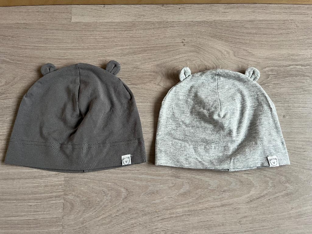2 leuke mutsjes H&M maat 86/92, Kinderen en Baby's, Babykleding | Mutsen, Sjaals en Wanten, Jongetje of Meisje, H&M, Ophalen of Verzenden