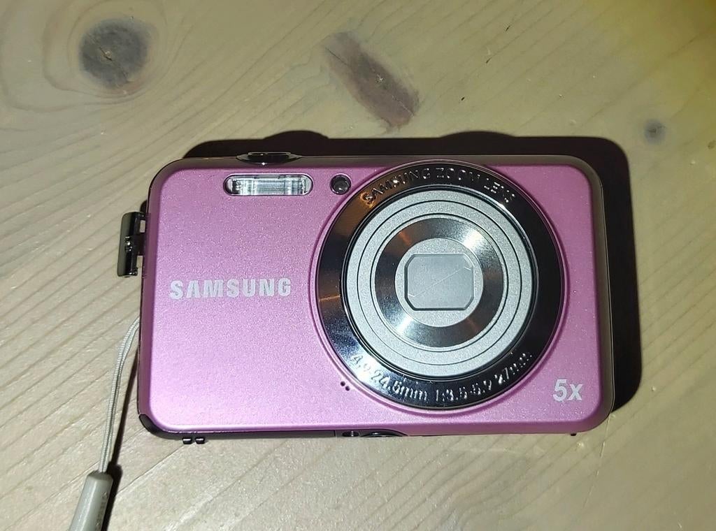 Fotocamera samsung ES80 met oplaadsnoer en tasje en 2 SD, Ophalen of Verzenden, Samsung, 8 keer of meer