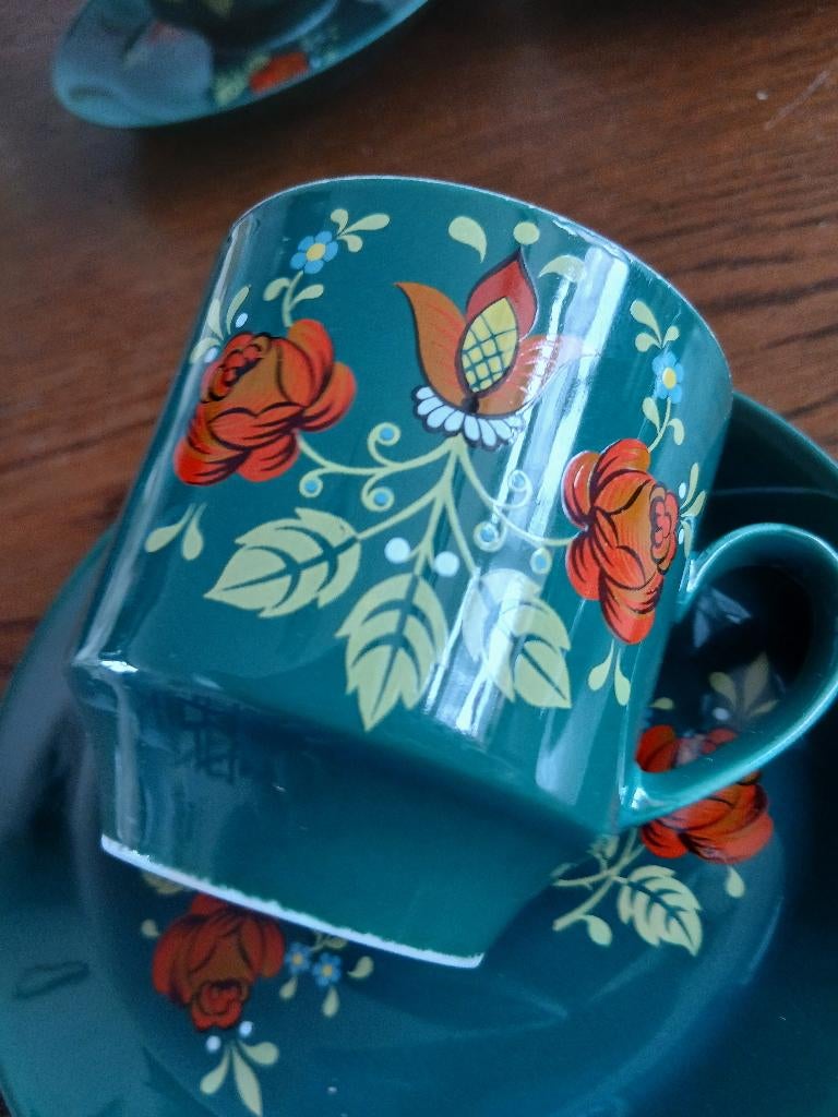 6 kop en schotels rosa bavaria, Ophalen of Verzenden, Overige materialen, Overige stijlen, Kop(pen) en/of Schotel(s)