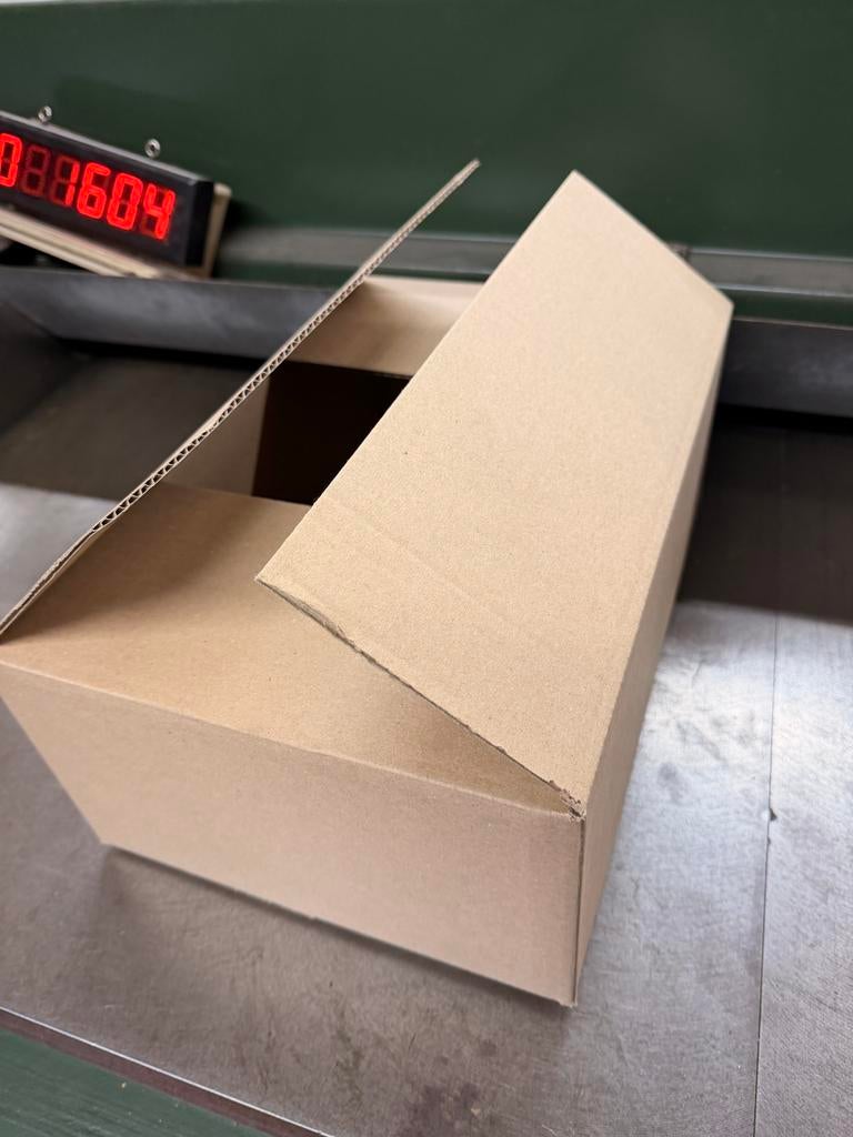 Dozen Verzendozen 37x25x14 cm 1200 stuks perf voor webshops