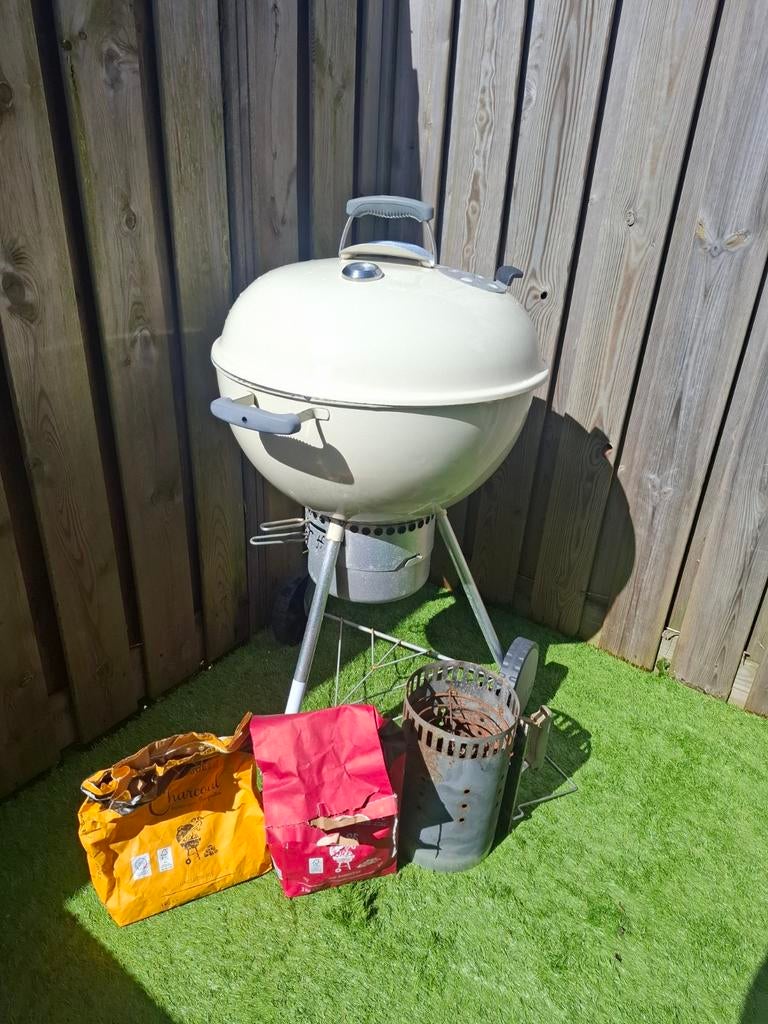 Weber BBQ 57cm, Tuin en Terras, Houtskoolbarbecues, Ophalen of Verzenden