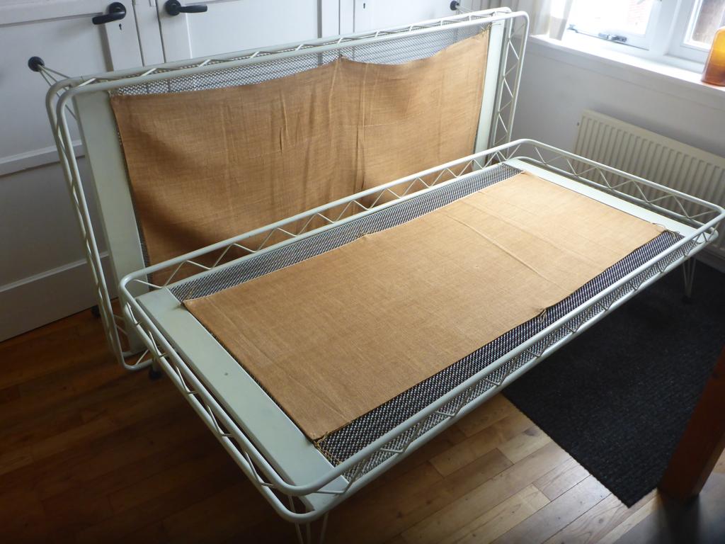 2 stuks metalen bed 90x190 met spiraalbodem, Ophalen, Gebruikt, 90 cm, Eenpersoons