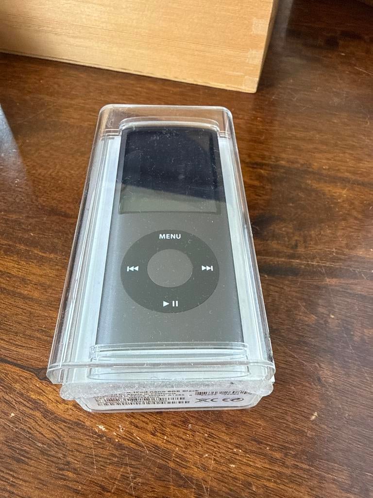 Nieuwe Apple iPod Nano 8GB Zwart, Zwart, Nieuw, Ophalen of Verzenden, Nano