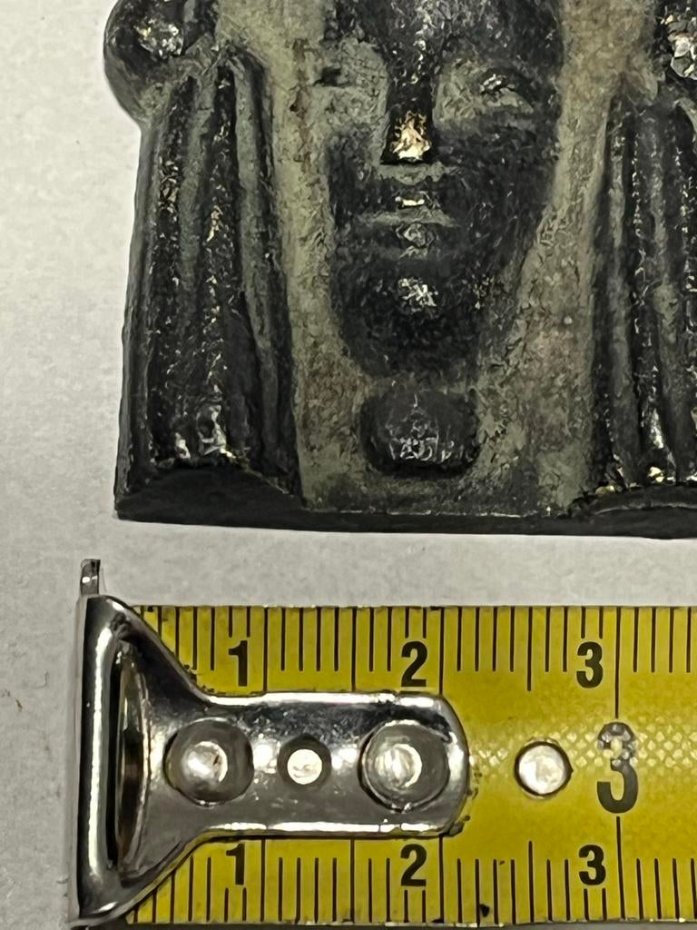 Antiek metalen beeldje van een figuur, mogelijk religieus, Antiek en Kunst, Antiek | Religie, Ophalen of Verzenden