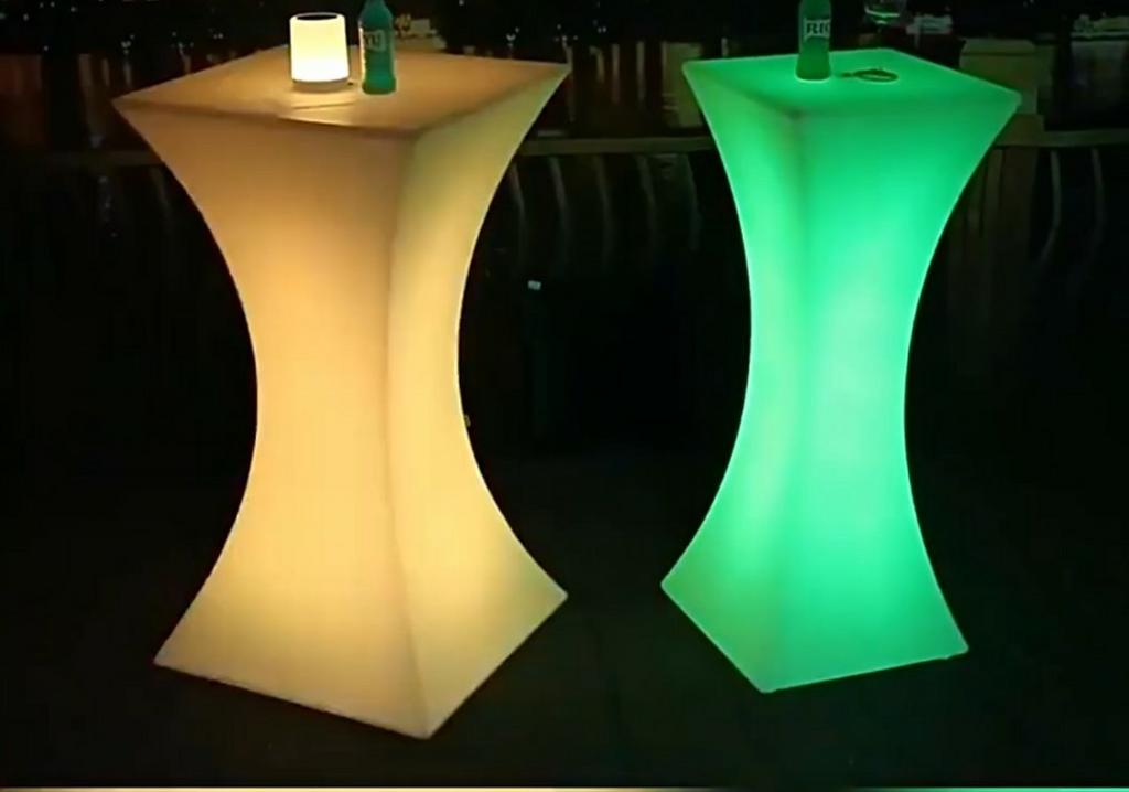 Set van 3 statafels met ingebouwde LED verlichting en a.b., Ophalen