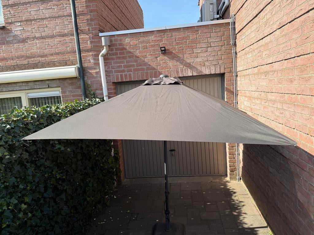 2 tuin parasols met voet, Ophalen, Zo goed als nieuw, Stokparasol