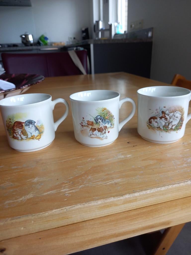 3 PUNTGAVE POEZEN KOPPEN ,, POEZEN ,,V DITMAR URBACH, Ophalen of Verzenden