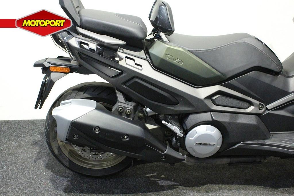 Kymco CV3 550 - foto 3