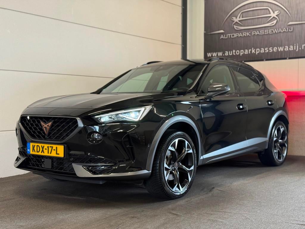 Cupra Formentor 1.5 TSI VZ Copper Edition Pano, ACC, Apple C, 4 cilinders, Zwart, Leder, Bedrijf