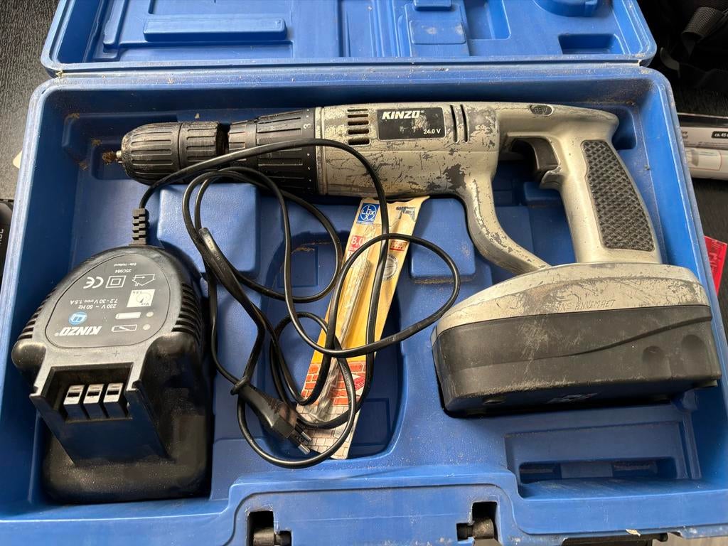 Kinzo Accu Boormachine 24V met Oplader en Koffer, Ophalen, Gebruikt, Boormachine